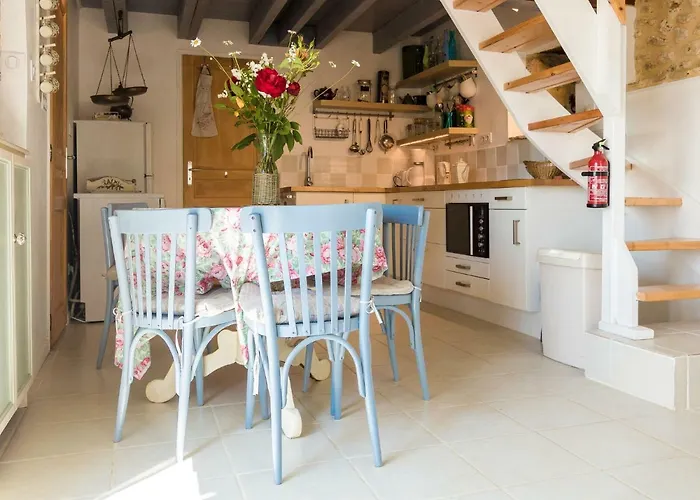 Rustic Chic Country بيت للعطل Thenon