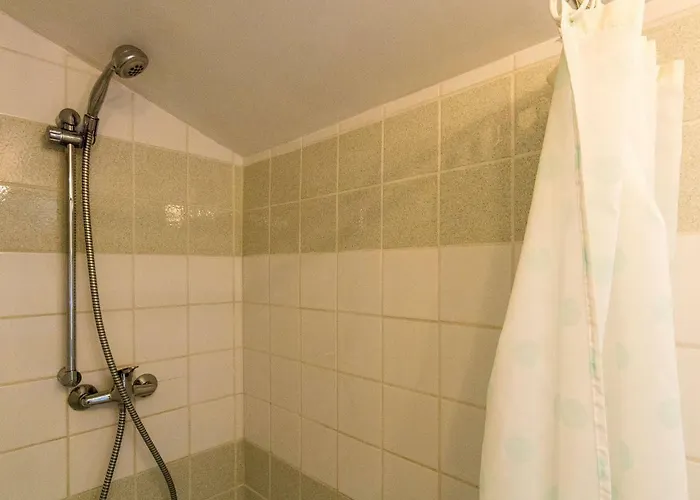 بيت للعطل Rustic Chic Country Thenon